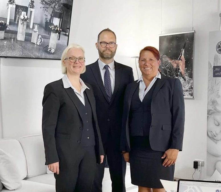 Das HIMML VORSORGE Team im Büro