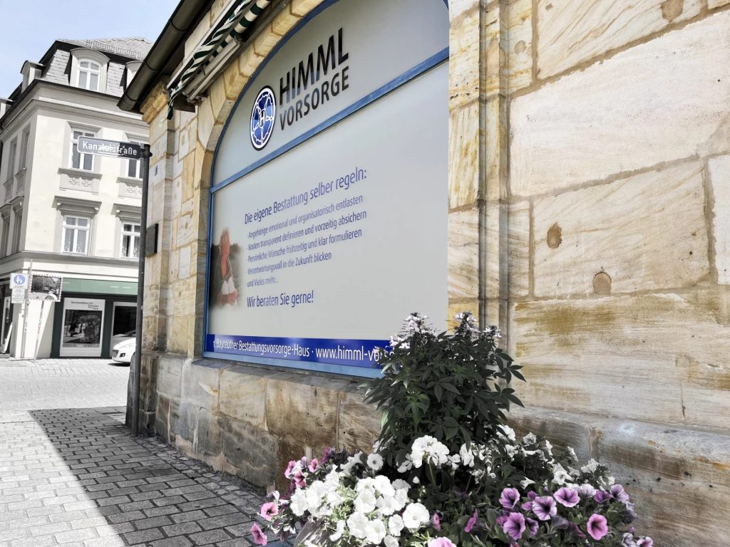 HIMML VORSORGE Haus in Bayreuth Schaufenster